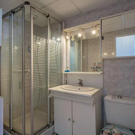 Confortable A Avec Parking Et Proche - Fr-1-2-406 Apartment
